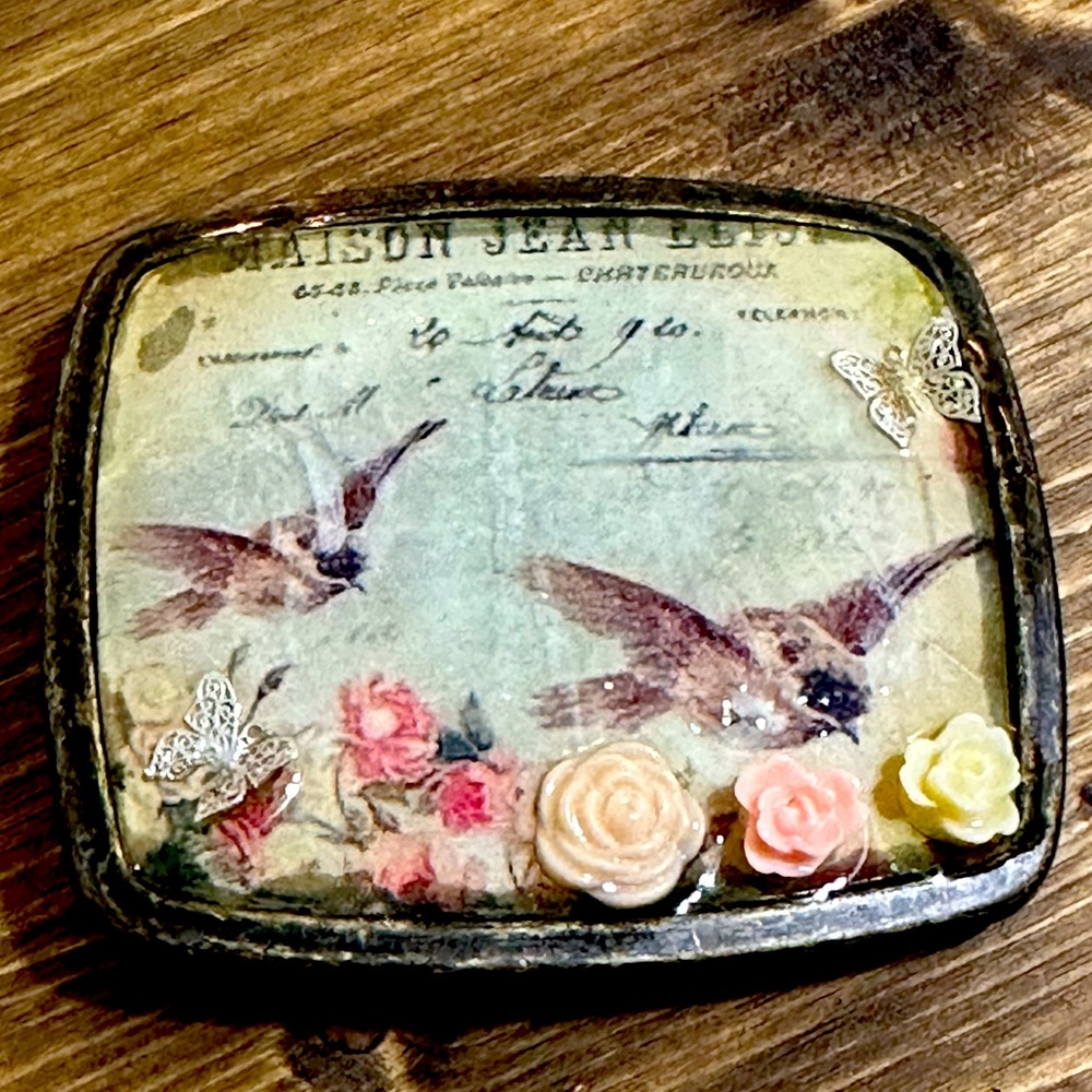 Women’s belt buckle